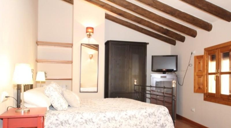 Zaragoza - Uncastillo - 618m2