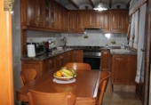 Дом с участком на продажу в городе Ibi Фото