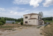Xalet independent amb terreny en venda a la España, Fonelas, ref.: TR339026 foto