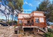 Chalet independiente con terreno en venta en la España, Calafell, ref: TR379838 foto