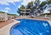 Chalet independiente con terreno en venta en la España, Calafell, ref: TR379838 foto