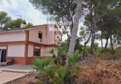 Chalet independiente con terreno en venta en la España, Calafell, ref: TR379838 foto