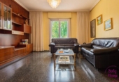 Chalet independiente con terreno en venta en la España, Sariñena, ref: TR311270 foto