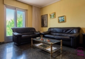 Chalet independiente con terreno en venta en la España, Sariñena, ref: TR311270 foto