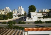 Отдельно стоящий дом с участком на продажу в городе Gandia Фото