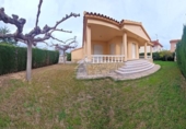 Xalet independent amb terreny en venda a la España, Vinaròs, ref.: TR157752 foto