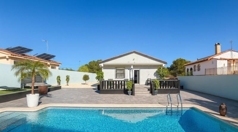 Alicante - Пилар-де-ла-Орадада - 900m2