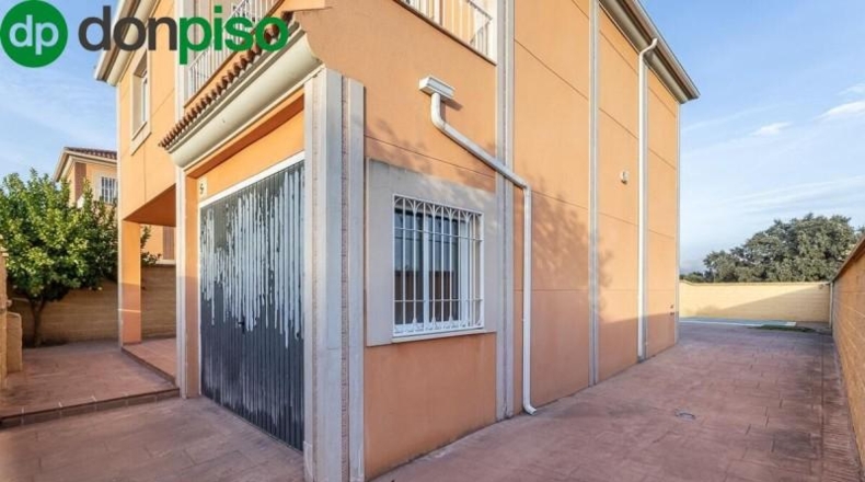 Granada - Atarfe - 403m2
