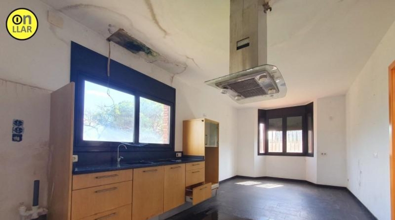 Barcelona - Сант Пере де Виламайор - 1058m2
