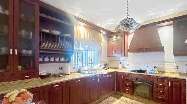Córdoba - Lucena - 1600m2