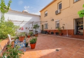 Chalet independiente con terreno en venta en la España, Ogíjares, ref: TR262029 foto