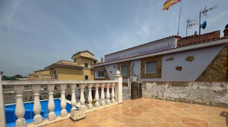 València - Villamarchante - 894m2