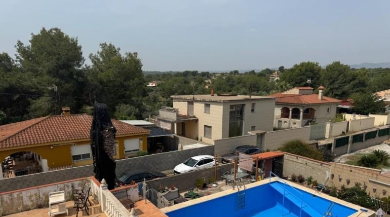 València - Villamarchante - 894m2