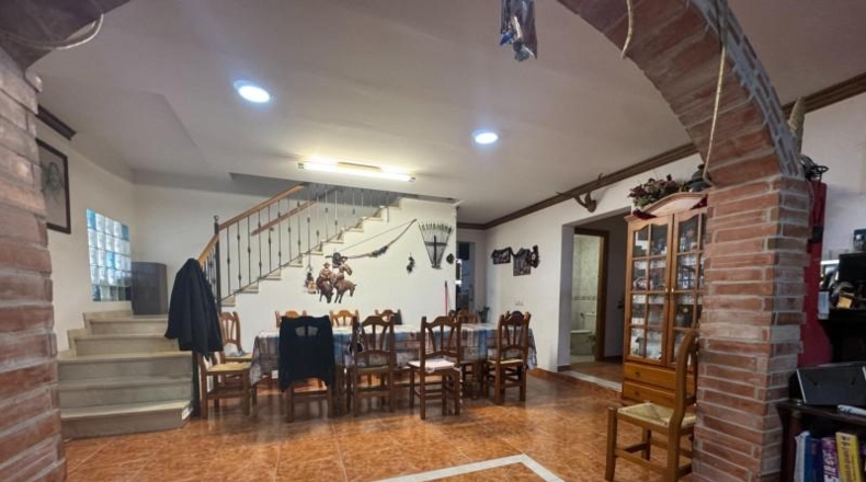 València - Villamarchante - 894m2