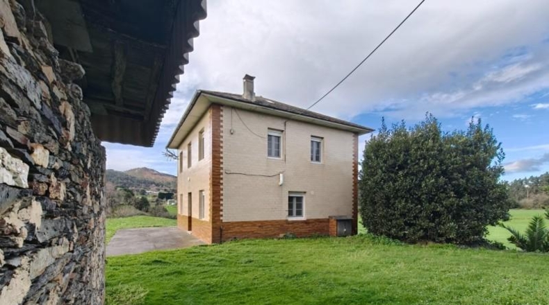 Asturias - Luarca - 22000m2