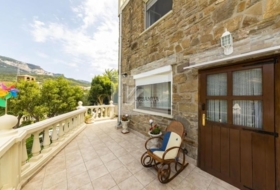 Yesa 321&nbsp;m² 