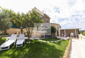 Yesa 321&nbsp;m² 