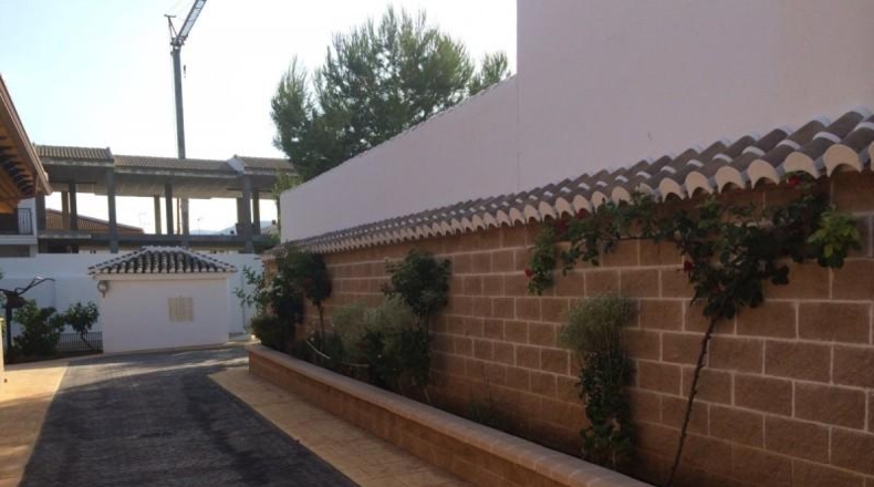 Granada - Huétor Tájar - 1614m2