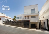 Xalet independent amb terreny en venda a la España, Adeje, ref.: TR225880 foto