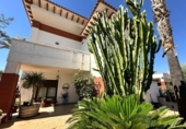 Chalet independiente con terreno en venta en la España, Monóvar, ref: TR166805 foto
