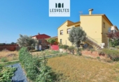 Xalet independent amb terreny en venda a la España, Mont-ras, ref.: TR244762 foto