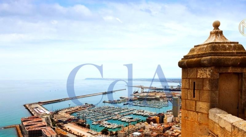 Alicante - Monforte del Cid - 660m2