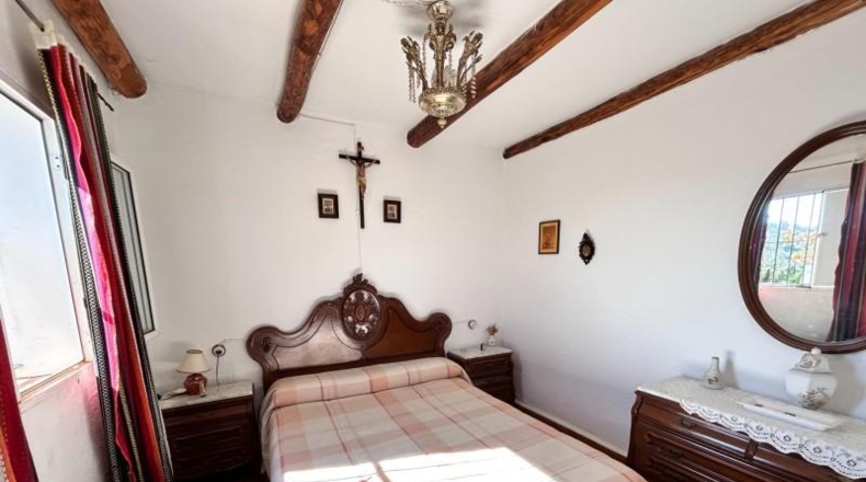 Seville - Guadalcanal - 80000m2