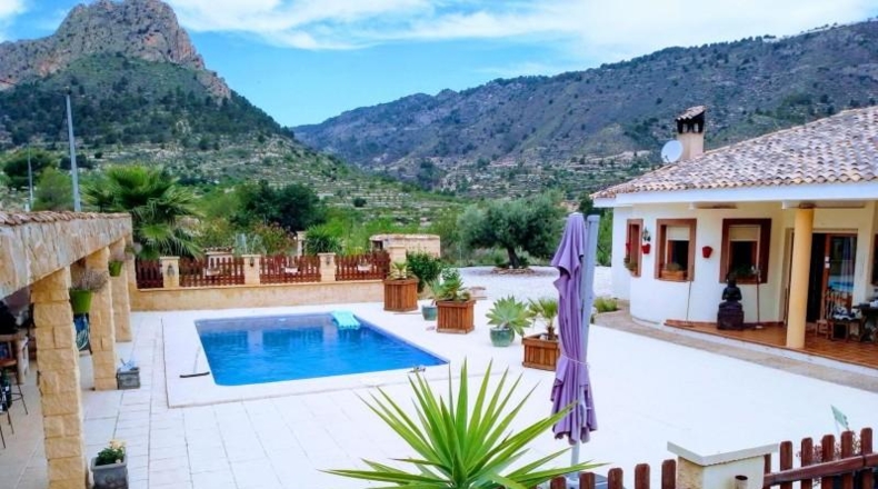 Alicante - Relleu - 1700m2