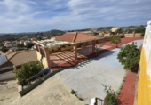 Chalet independiente con terreno en venta en la España, Jaén, ref: TR381375 foto