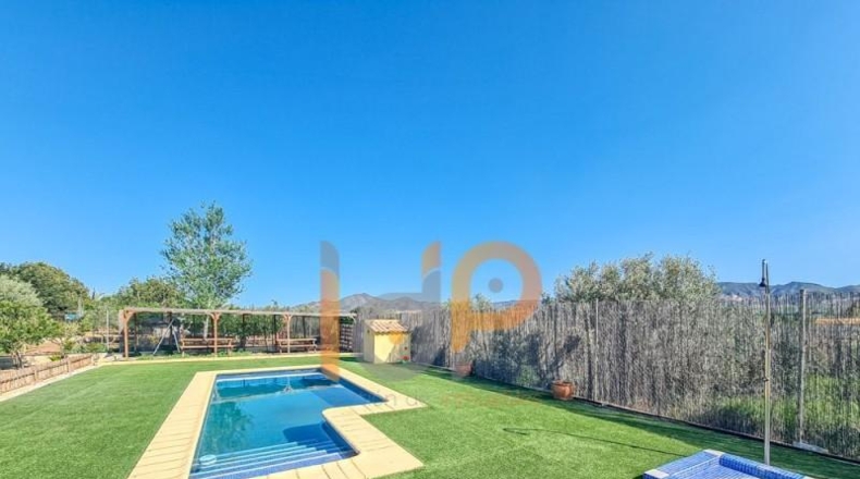 Almería - Huércal-Overa - 2600m2