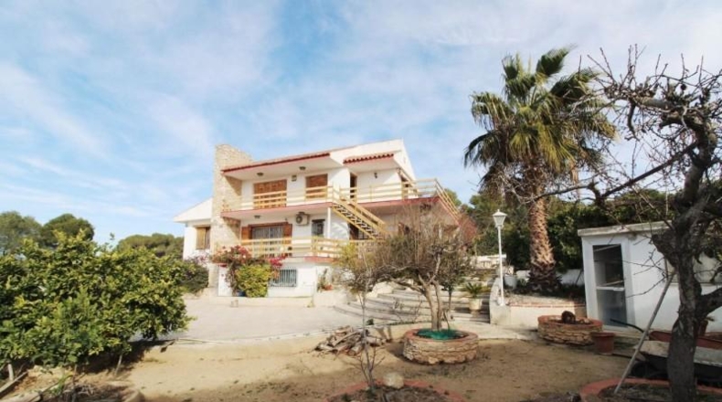 Tarragona - Bellvei - 1042m2