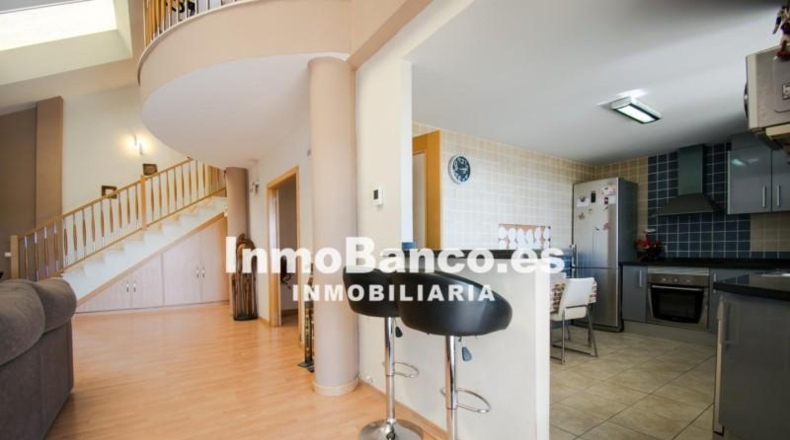 Valencia - Torrente - 599m2