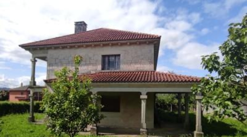 La Coruña - Santiago de Compostela - 1171m2