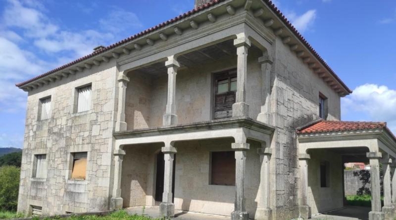 La Coruña - Santiago de Compostela - 1171m2