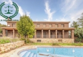 Chalet independiente con terreno en venta en la España, Pedrezuela, ref: TR144960 foto