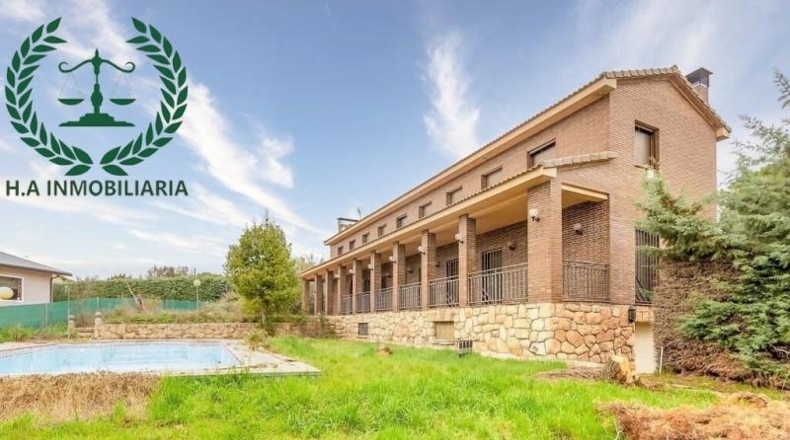 Comunidad de Madrid - Pedrezuela - 403m2