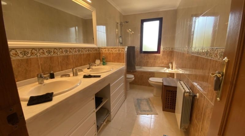 Alicante - La Nucía - 300m2