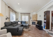 Chalet independiente con terreno en venta en la España, Orihuela, ref: TR375130 foto