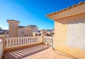 Chalet independiente con terreno en venta en la España, Orihuela, ref: TR375130 foto