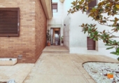 Chalet independiente con terreno en venta en la España, Santa Bàrbara, ref: TR362891 foto