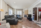 Chalet independiente con terreno en venta en la España, Orihuela, ref: TR365186 foto