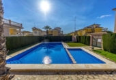 Chalet independiente con terreno en venta en la España, Orihuela, ref: TR365186 foto