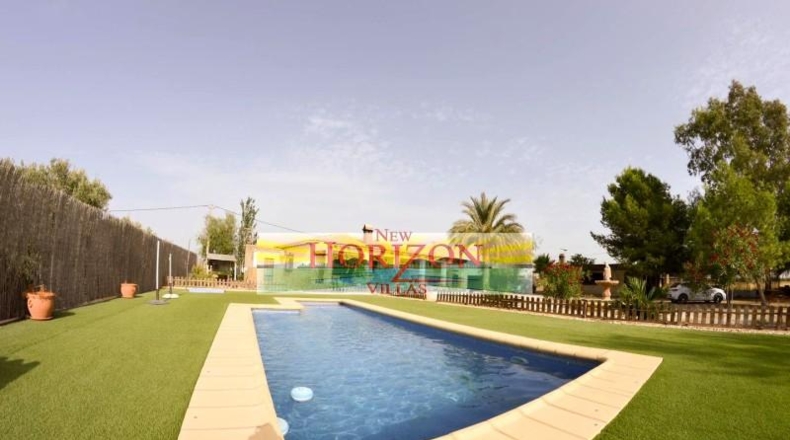 Almería - Huércal-Overa - 2300m2