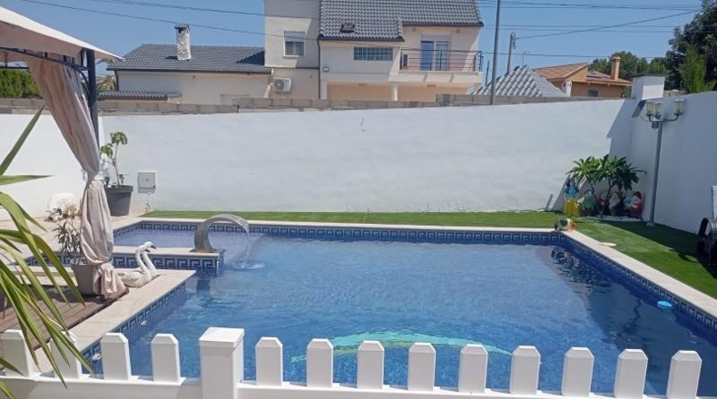 Valencia - Puebla de Vallbona - 600m2