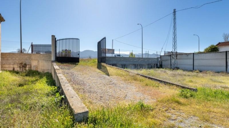 Гранада - La Zubia - 2420m2
