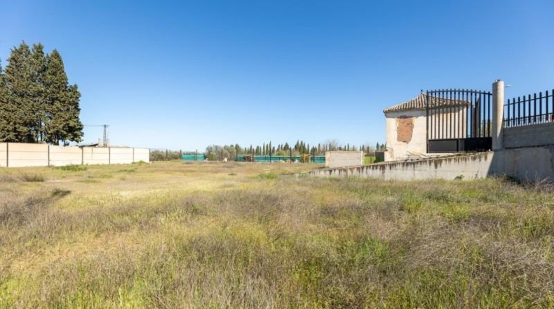 Гранада - La Zubia - 2420m2