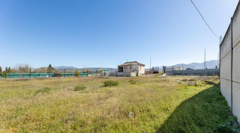 Гранада - La Zubia - 2420m2