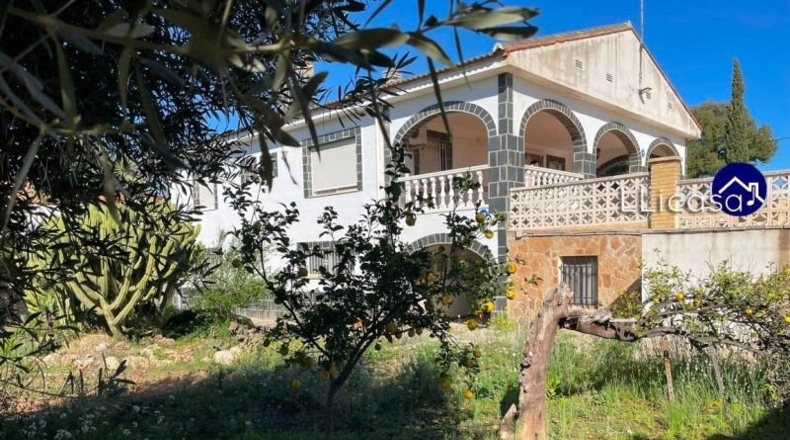 València - Puebla de Vallbona - 1707m2