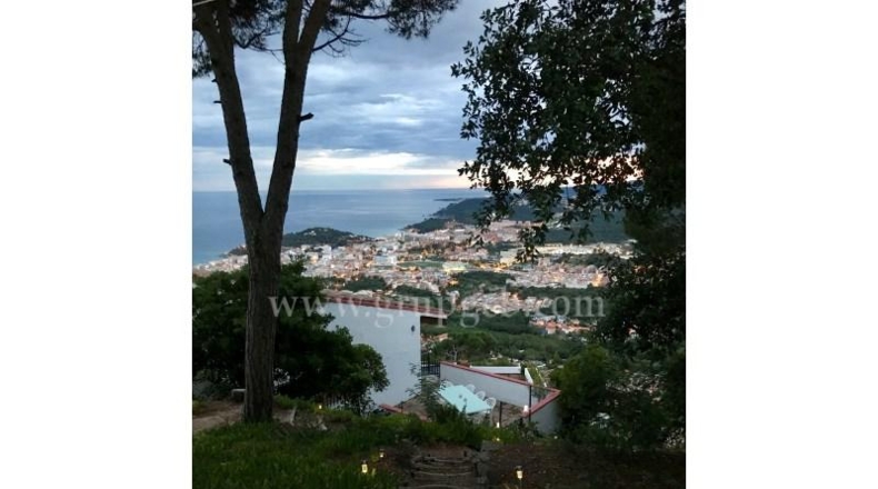 Gerona - Lloret de Mar - 1007m2