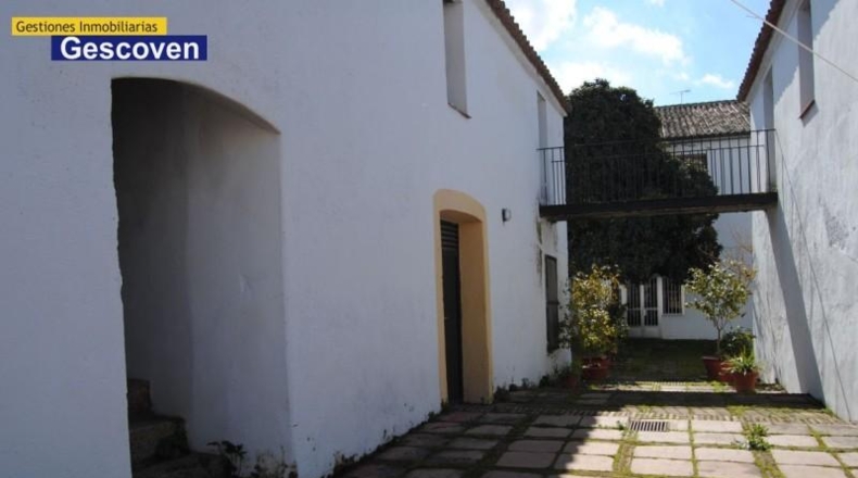 Cáceres - Valencia de Alcántara - 580m2